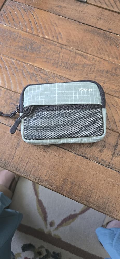 VULKIT Multifunctional VW152 Portafoglio RFID Nero con Laccetto