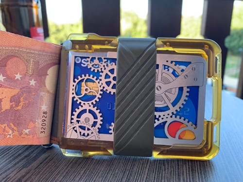 Dango M1 ULTEM portafoglio slim 8 carte RFID carbonio