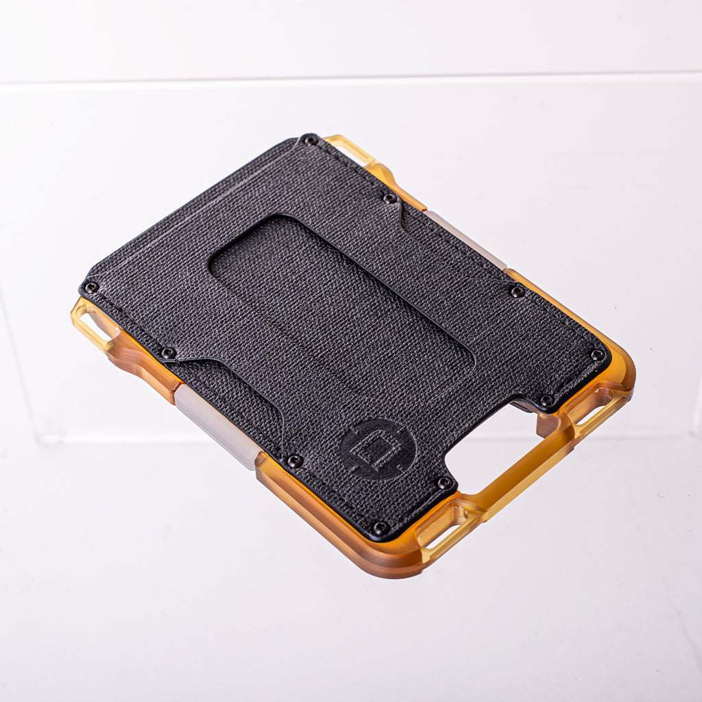 Dango M1 ULTEM portafoglio slim 8 carte RFID carbonio