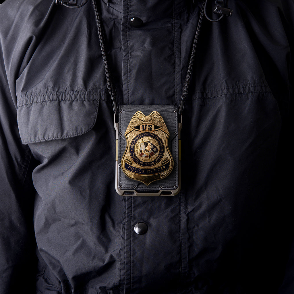Dango Cords Tethers laccetto collo paracord nero con porta badge