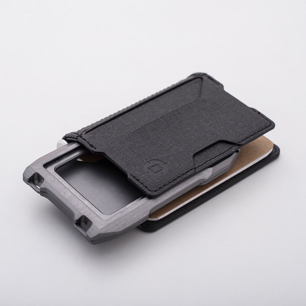 Dango A10 Adapt Bifold portafoglio alluminio RFID 10 carte