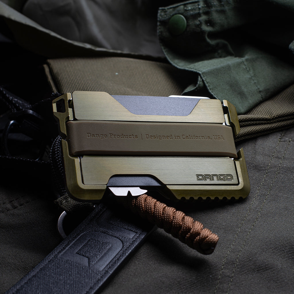 Dango T01 Tactical portafoglio alluminio Moss Green 12 carte RFID