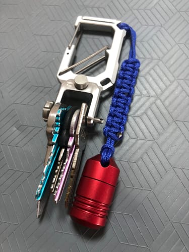 Dango Carabiner Moschettone Alluminio + Portachiavi 8 Chiavi