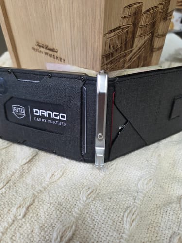 Dango S2 Stealth Bifold portafoglio nero DTEX RFID 10 carte