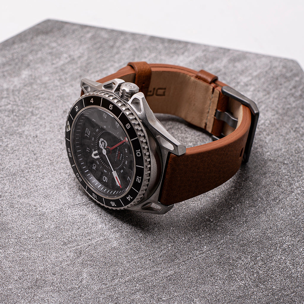 Dango GMT-01 orologio automatico acciaio pelle nera