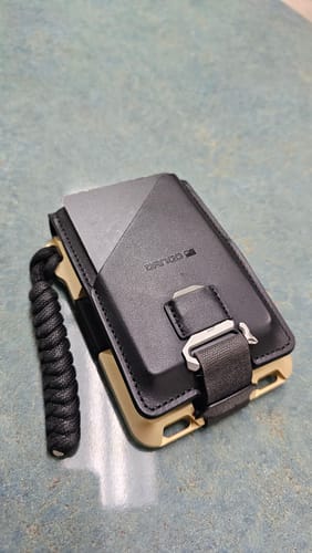 Dango M1 Maverick 4 Pocket Bifold portafoglio pelle Whiskey Brown