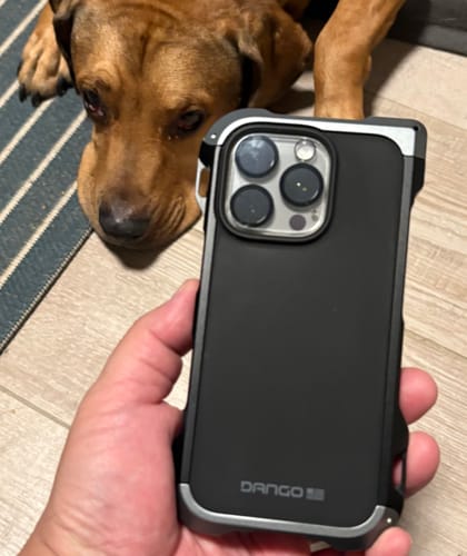 Dango Adapt Case iPhone 16 Pro cover Jet Black magsafe