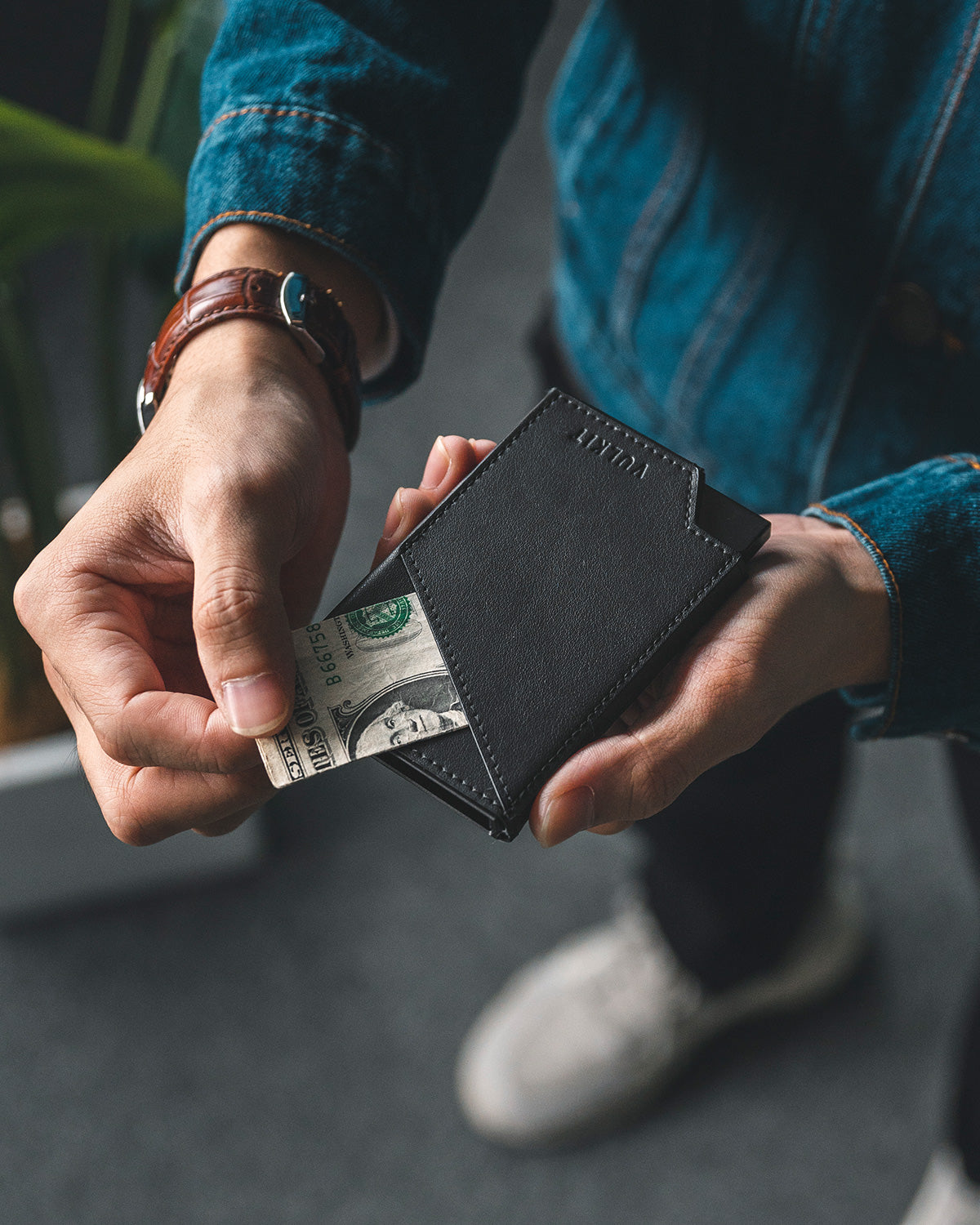 VULKIT Pop Up Wallet VC401 portacarte alluminio nero slim