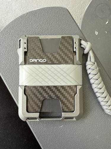 Dango M-Series Backplate M1 carbonio portafoglio RFID