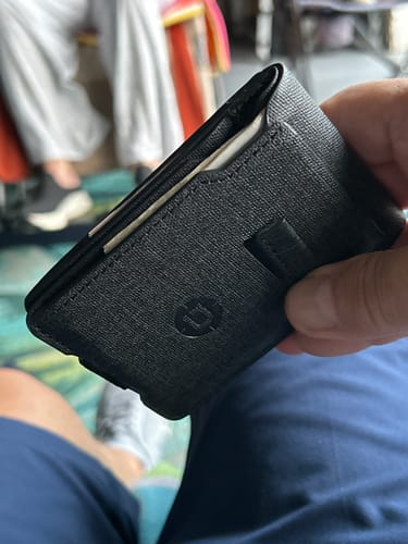 Dango S2 Stealth Bifold portafoglio nero DTEX RFID 10 carte