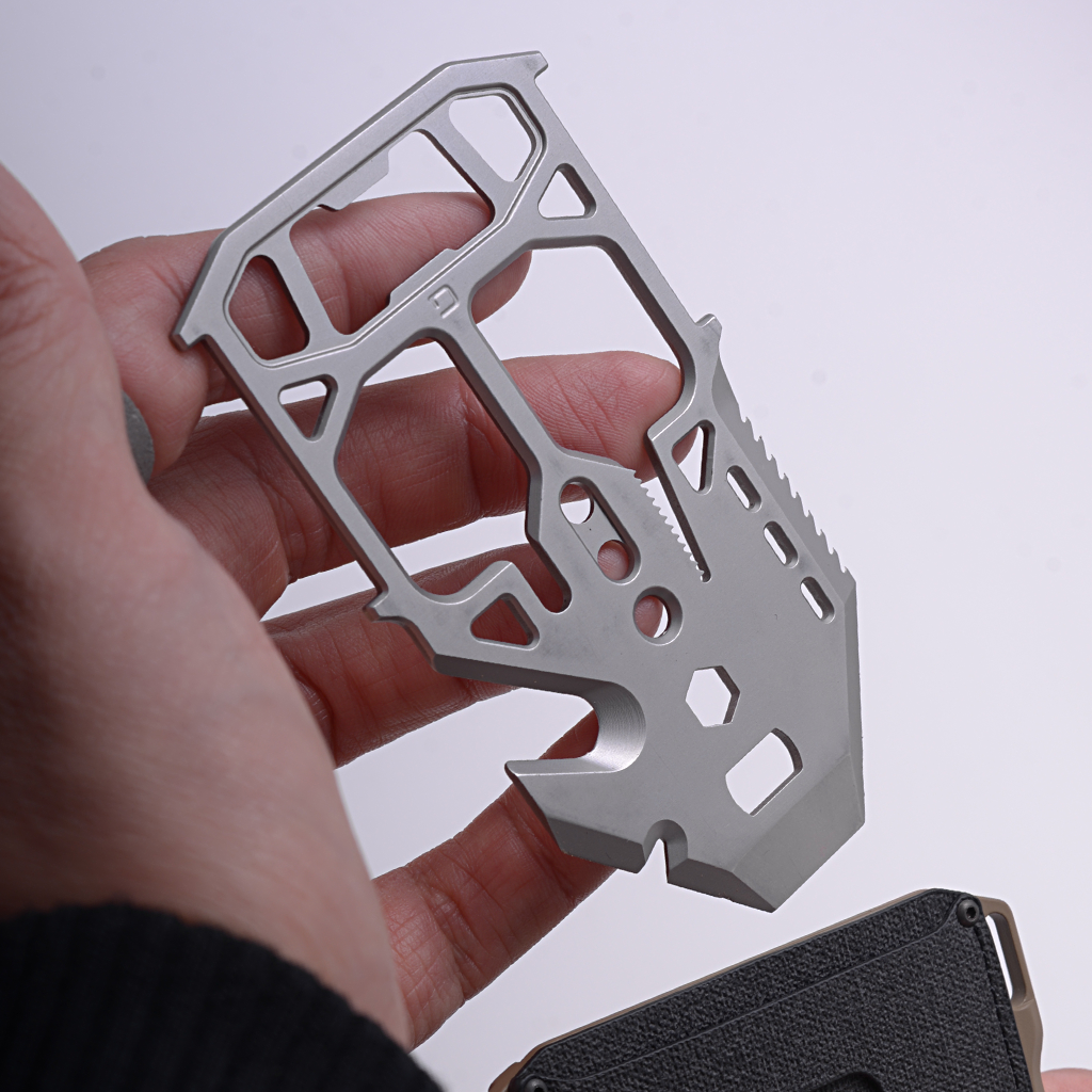 Dango MT04 Multi-Tool Acciaio 10 Funzioni Grigio