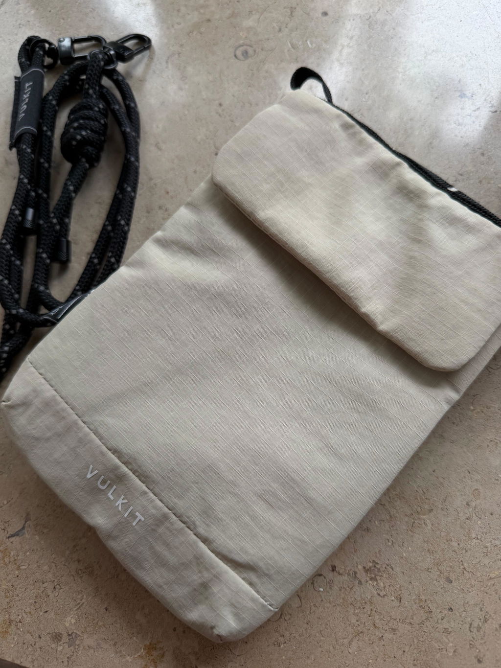 VULKIT Bags VB108 custodia telefono nero RFID leggera