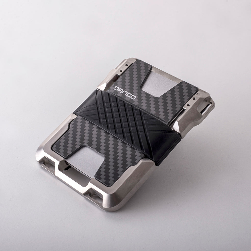Dango M-Series Backplate M1 carbonio portafoglio RFID