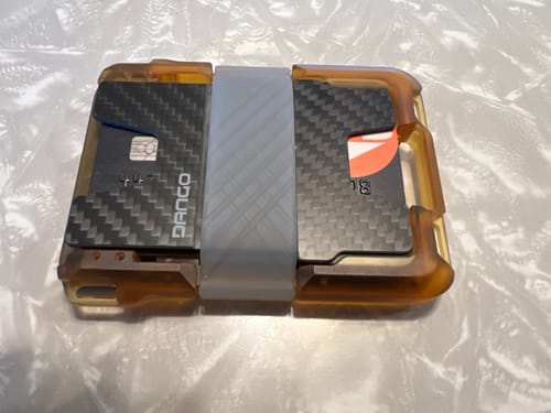 Dango M1 ULTEM portafoglio slim 8 carte RFID carbonio