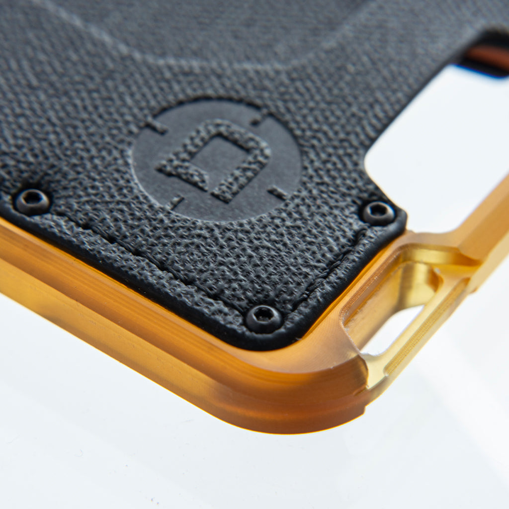 Dango M1 ULTEM portafoglio slim 8 carte RFID carbonio