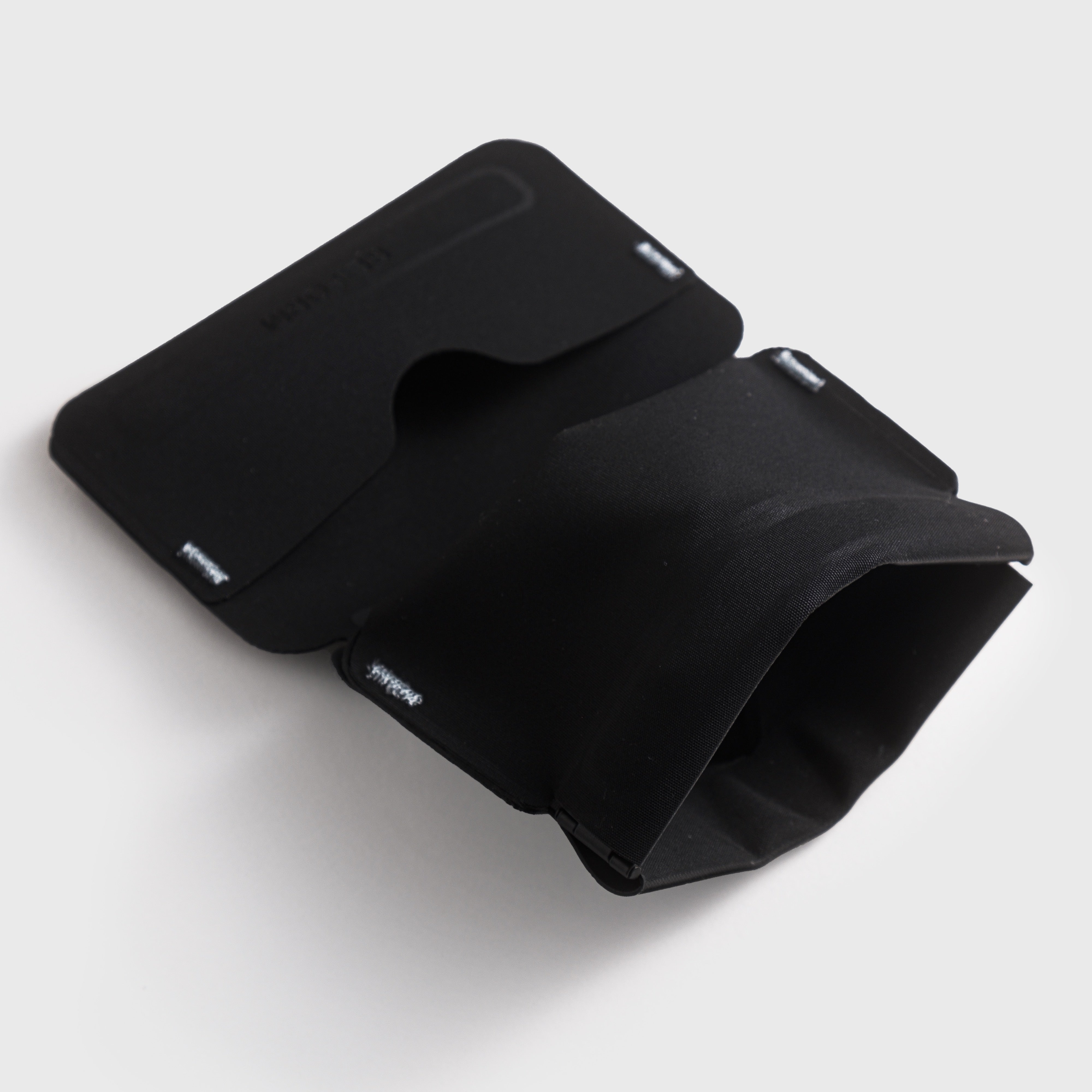 Re{form} Wallets RE:01 Coin Sleeve Portamonete Magnetico