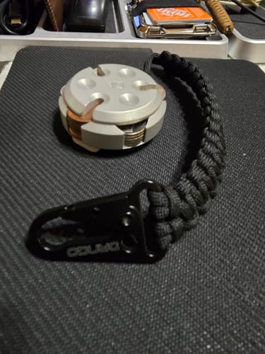 Dango Coin Capsule portamonete Jet Black alluminio + tether
