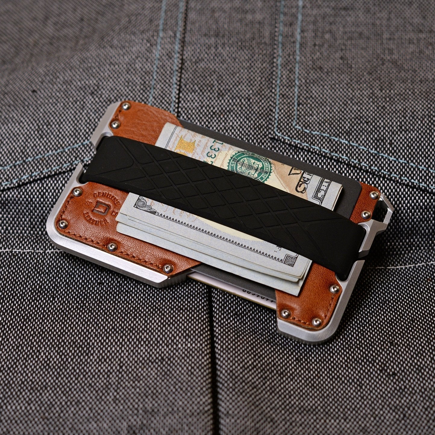 Dango D01 Dapper portafoglio marrone pelle RFID 12 carte