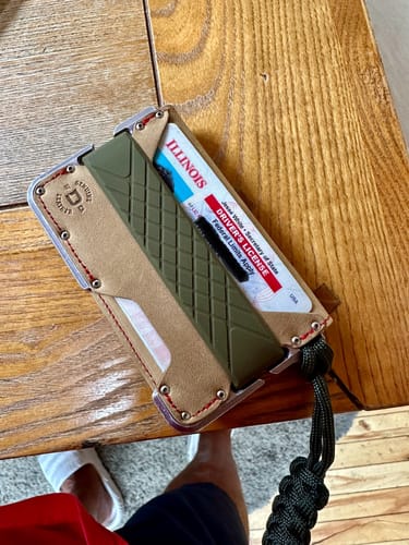 Dango Wallet Add-Ons 3 Pocket Bifold portafoglio Whiskey Brown
