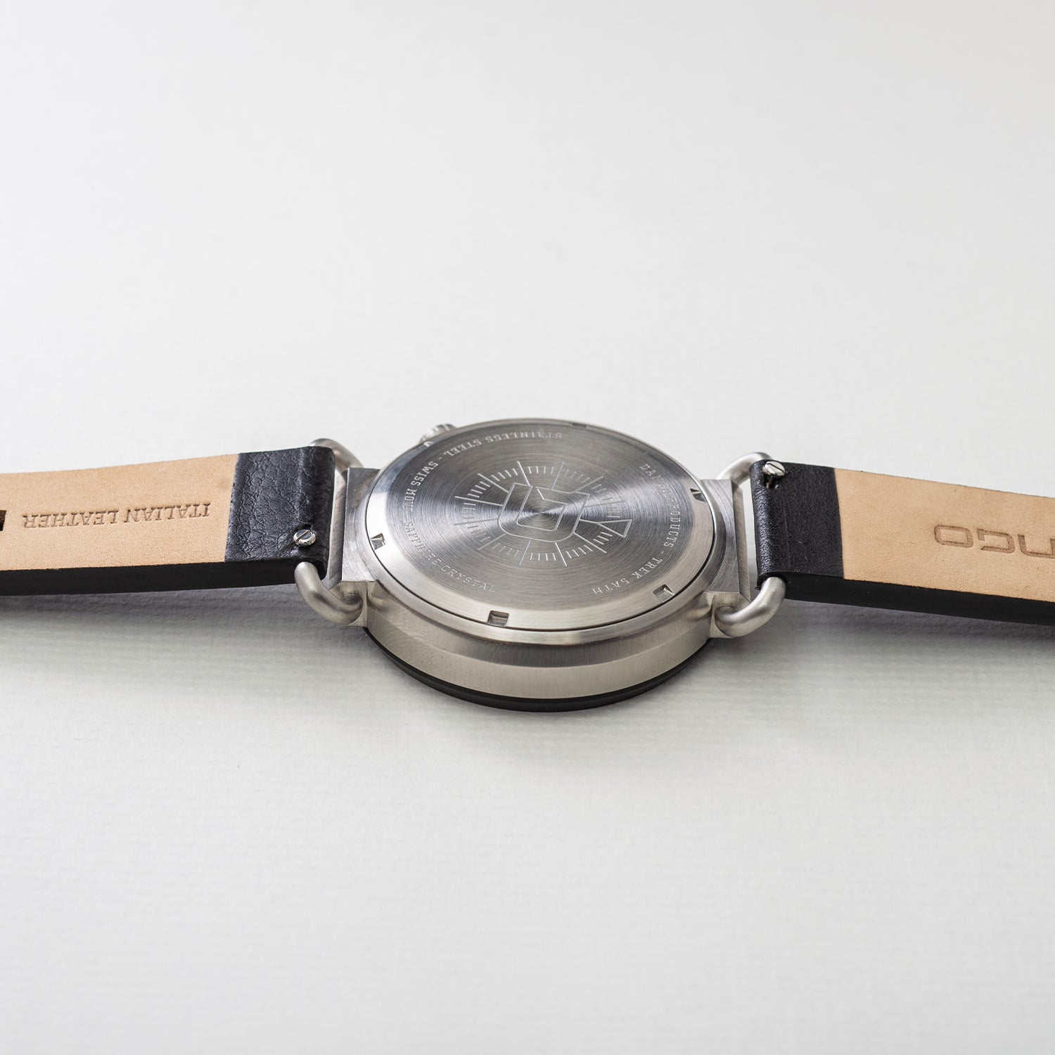 Dango Trek TK-01 orologio pelle italiana Jet Black 45mm