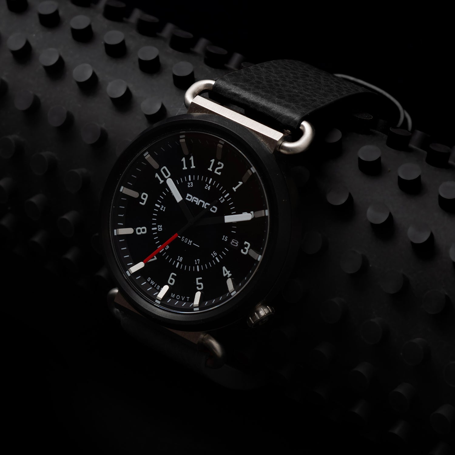 Dango Trek TK-01 orologio pelle italiana Jet Black 45mm