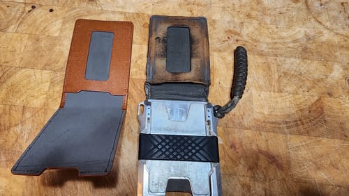 Dango M1 Maverick 4 Pocket Bifold portafoglio pelle Whiskey Brown