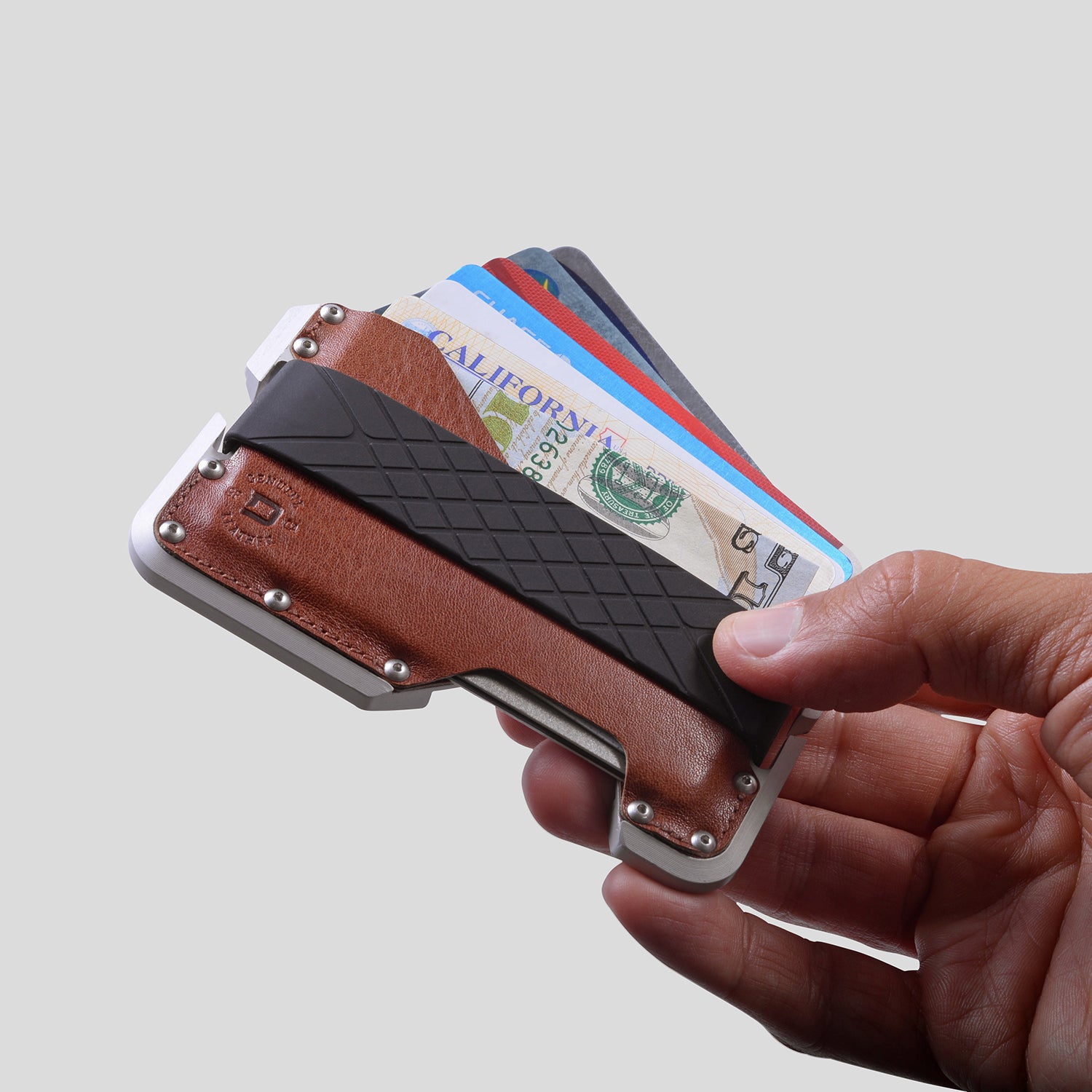 Dango D01 Dapper portafoglio marrone pelle RFID 12 carte