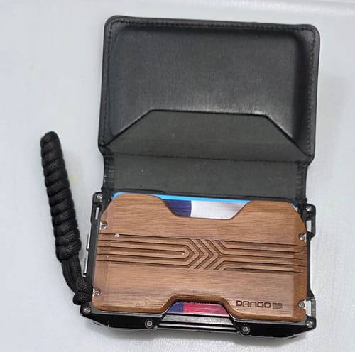 Dango A-Series placca portafoglio legno noce RFID