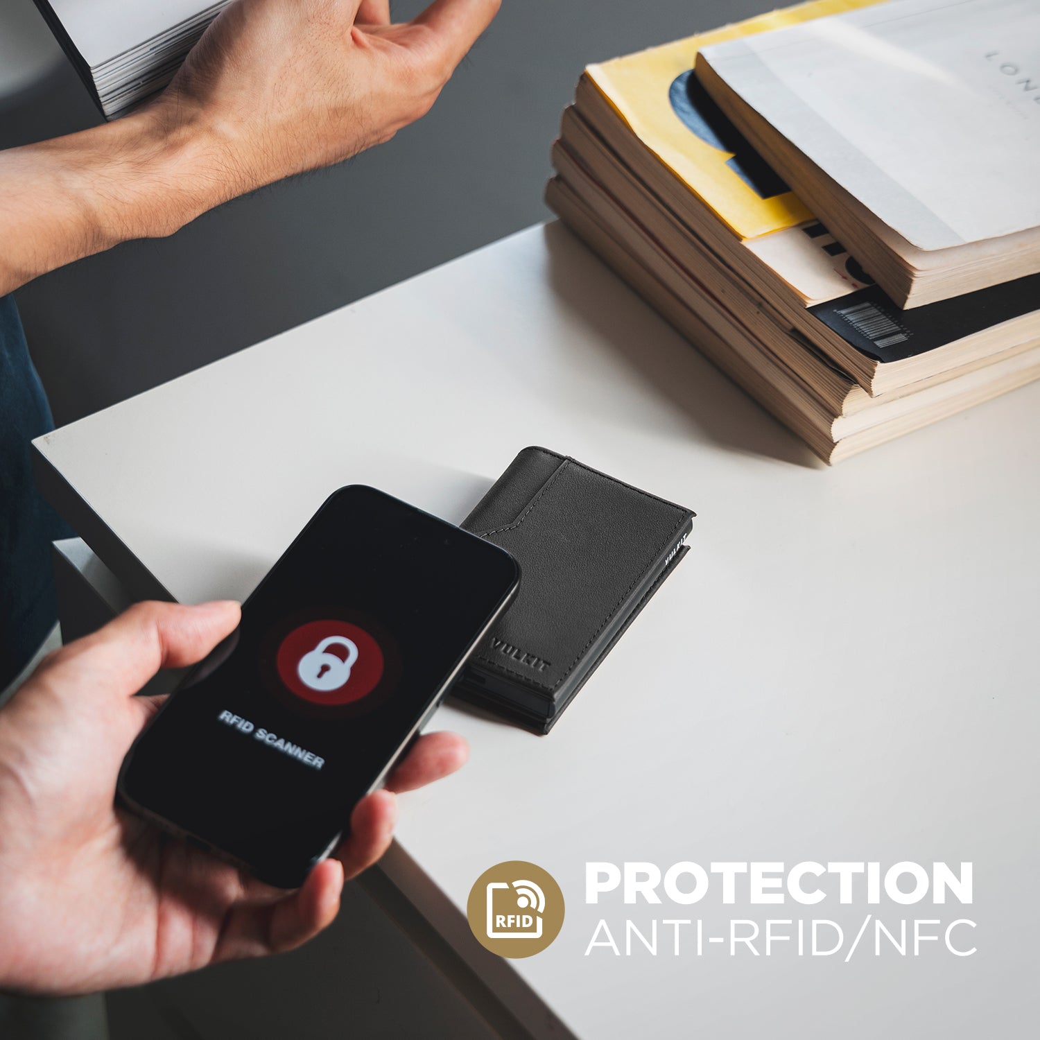 Vulkit VC205P Portafoglio Pelle Nero RFID 12 Carte