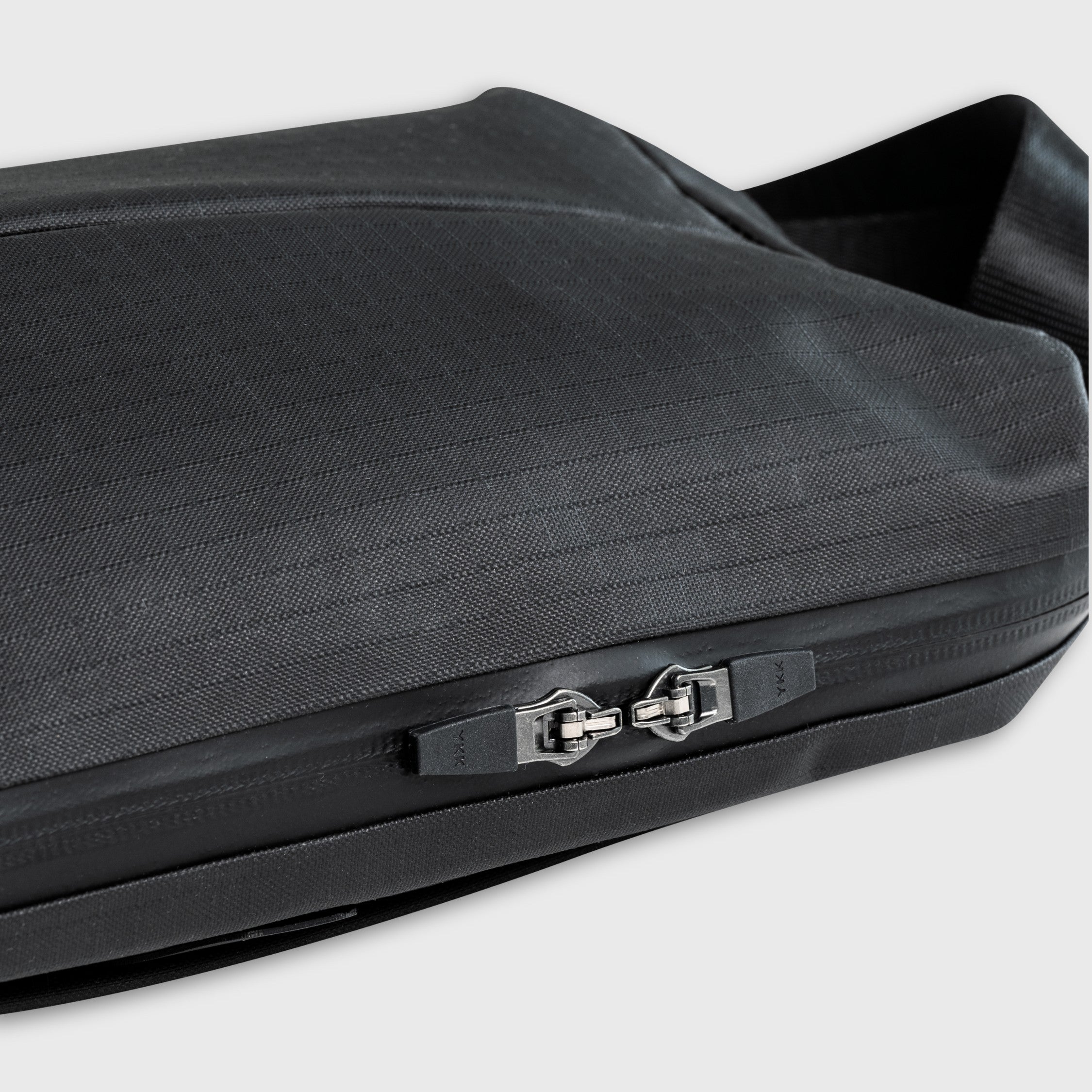 Re{form} Slings XB:01 Crossbody Marsupio 3L Nylon