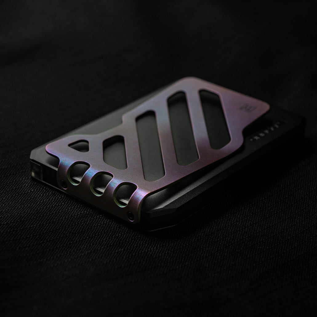 Dango SK1 Burple fermasoldi titanio clip nero 6 carte slim