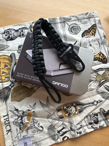 Dango Cords Tether cordino paracord Jet Black 550 cobra weave