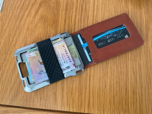 Dango M-Series M1 Maverick portafoglio bifold pelle marrone 16 carte