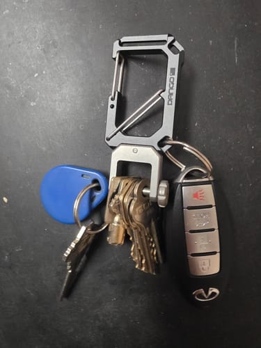 Dango Carabiner Moschettone Alluminio + Portachiavi 8 Chiavi