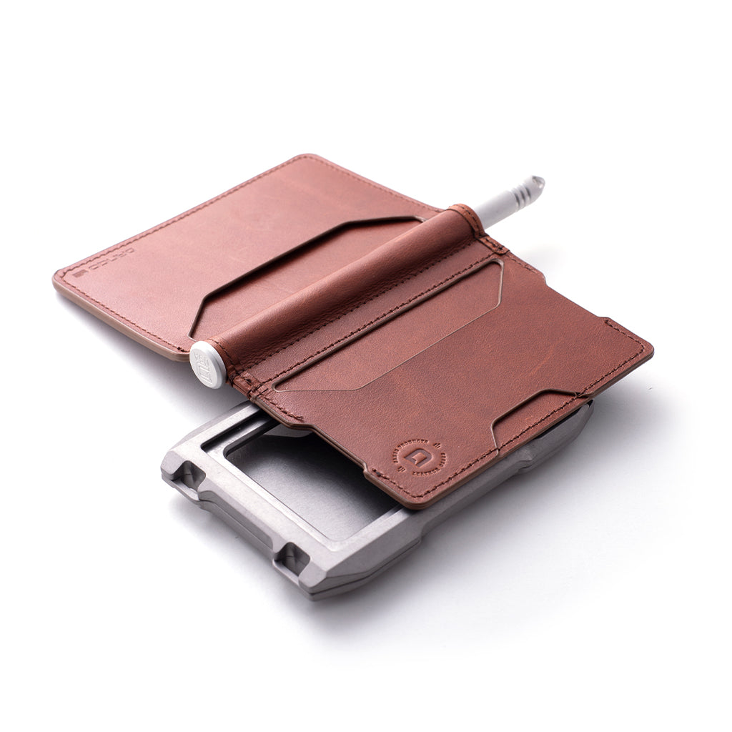 Dango A10 Pen Wallet Conversion Kit portafoglio bifold Whiskey Brown 9 carte