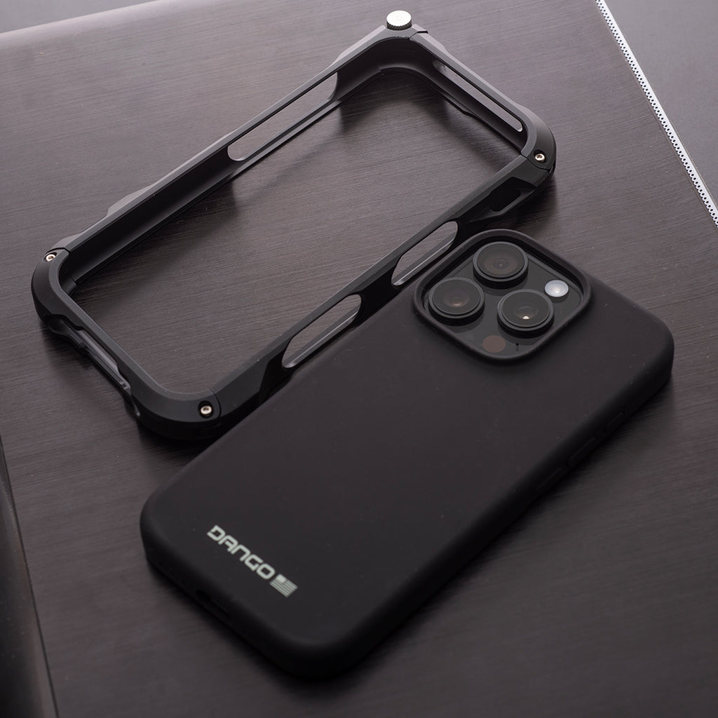 Dango Adapt Inner Case Cover iPhone 16 Pro silicone nero