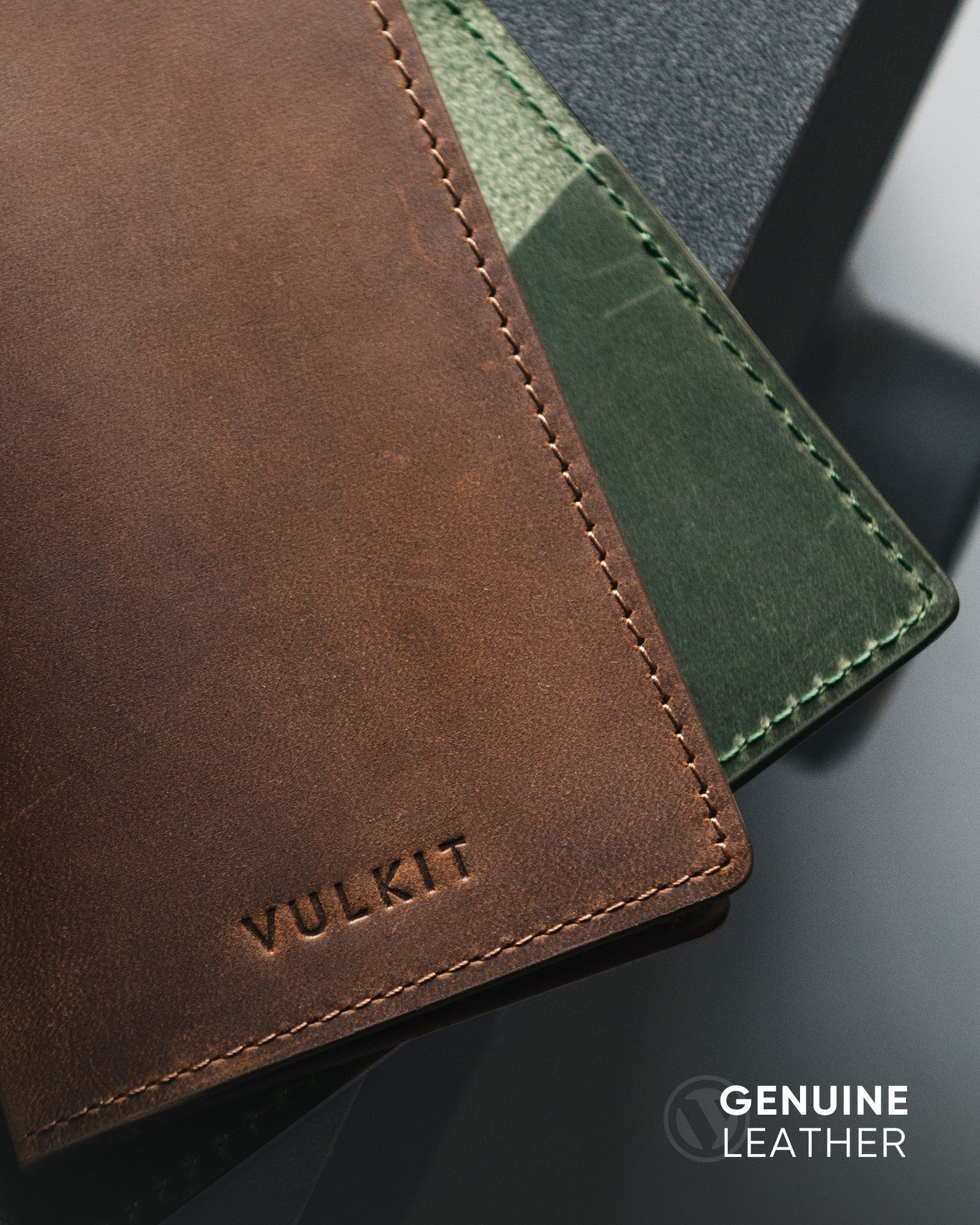VULKIT VBC100P Porta Biglietti Pelle Nero Crazy Horse 20 Card