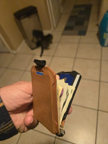 Dango M4 Maverick portafoglio bifold pelle Jet Black 13 carte